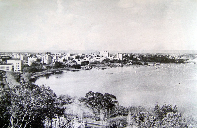 Perth 1945